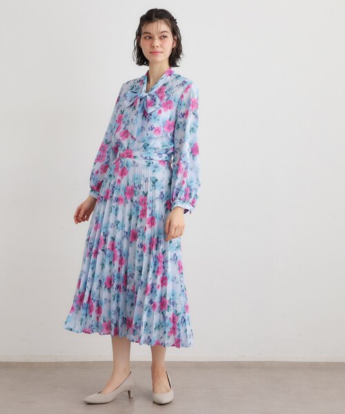 LAURA ASHLEY(ローラアシュレイ)の「【洗える/同柄アイテムあり】フリーサム ヘイズ柄 ボウタイブラウス(シャツ/ブラウス・レディース・ホワイト系3/ブルー系5・38/40)」の9枚目の写真