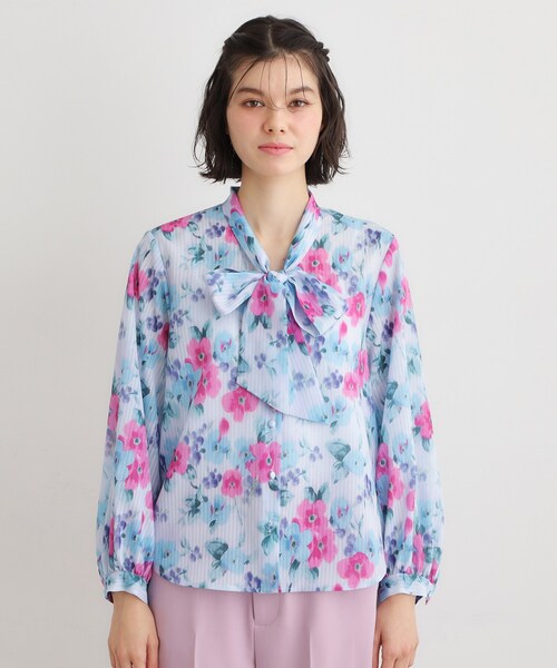 LAURA ASHLEY(ローラアシュレイ)の「【洗える/同柄アイテムあり】フリーサム ヘイズ柄 ボウタイブラウス(シャツ/ブラウス・レディース・ホワイト系3/ブルー系5・38/40)」の11枚目の写真