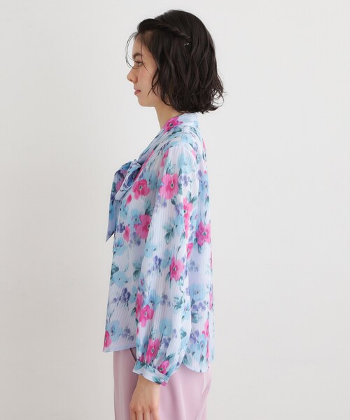 LAURA ASHLEY(ローラアシュレイ)の「【洗える/同柄アイテムあり】フリーサム ヘイズ柄 ボウタイブラウス(シャツ/ブラウス・レディース・ホワイト系3/ブルー系5・38/40)」の12枚目の写真