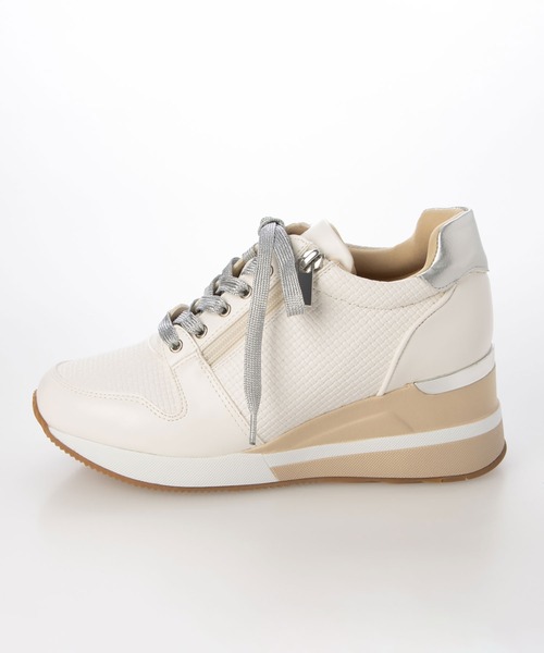 enchanted(エンチャンテッド)の「テクスチャーサイドジップウェッジスニーカー(スニーカー・レディース・ベージュ/ホワイト/グレイッシュベージュ/ブラック・LL/L/M/S)」の5枚目の写真