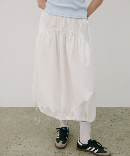 320SHOWROOM(320ショールーム)の「Shirring volume Stopper Skirt White(スカート・レディース・その他・ONE SIZE)」の2枚目の写真