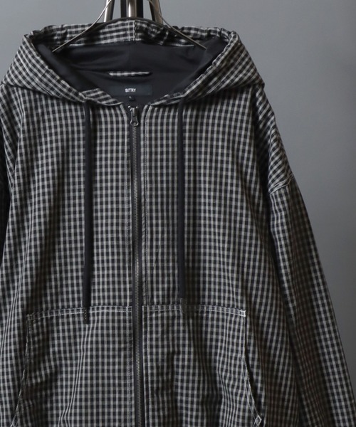 ANPAS(アンパス)の「Nylon/Cotton Contrast-Stitch Hoodie / ナイロン コットン 配色ステッチ ドロストフルジップパーカー フーディー ブルゾン メンズ レディース ユニセックス アウター(マウンテンパーカー・メンズ・ベージュ系その他/ブラック/ブラック系その他/ライトブラウン・XL/L/M)」の12枚目の写真