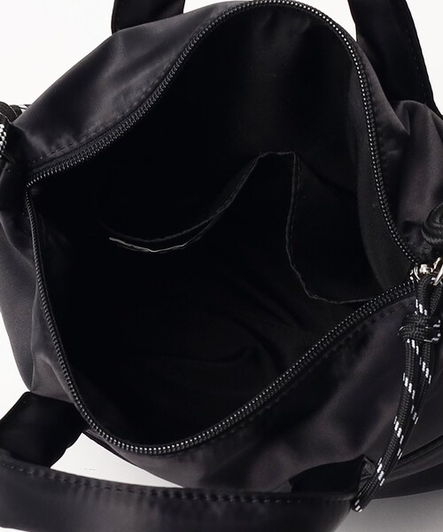 BEAMS HEART(ビームスハート)の「コード ヘルメットバッグ(トートバッグ・レディース・ブラック/オリーブ・ONE SIZE)」の8枚目の写真