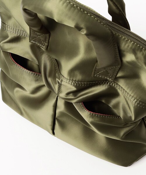 BEAMS HEART(ビームスハート)の「コード ヘルメットバッグ(トートバッグ・レディース・ブラック/オリーブ・ONE SIZE)」の14枚目の写真