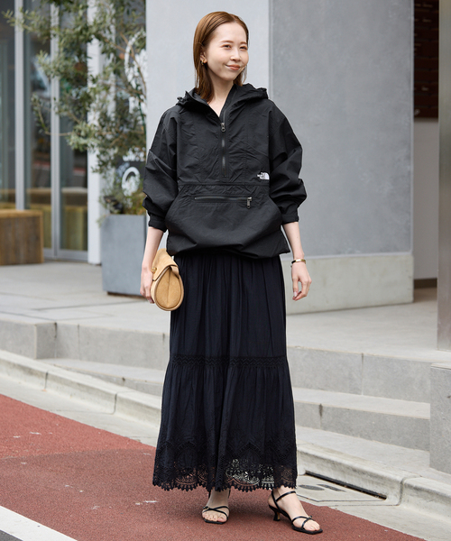 THE NORTH FACE(ザノースフェイス)の「THE NORTH FACE/ザ ノース フェイス Anorak NP22630(マウンテンパーカー・レディース・ブラック・MEDIUM)」の2枚目の写真