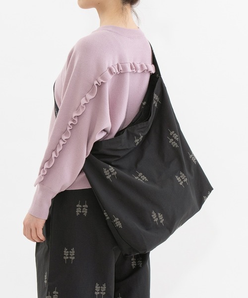 nop de nod(ノップドゥノッド)の「Kludグログラン刺繍ショルダートートL(トートバッグ・レディース・ネイビー/ブラック・8)」の2枚目の写真