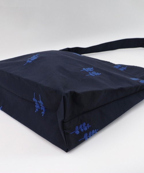 nop de nod(ノップドゥノッド)の「Kludグログラン刺繍ショルダートートL(トートバッグ・レディース・ネイビー/ブラック・8)」の14枚目の写真