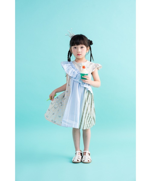 nino（ニノ）の「ななめショルダーフリル　ワンピース（ワンピース・キッズ・ブルー/ピンク・140cm/130cm）」の5枚目の写真