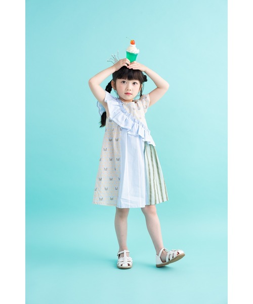 nino（ニノ）の「ななめショルダーフリル　ワンピース（ワンピース・キッズ・ブルー/ピンク・140cm/130cm）」の7枚目の写真