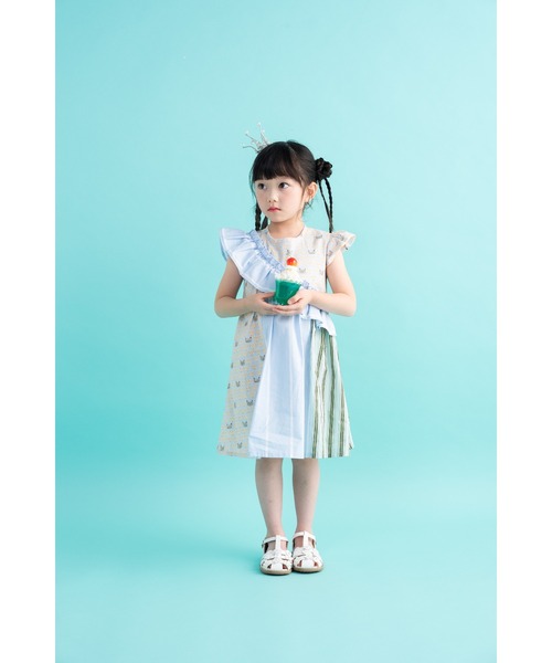 nino（ニノ）の「ななめショルダーフリル　ワンピース（ワンピース・キッズ・ブルー/ピンク・140cm/130cm）」の9枚目の写真