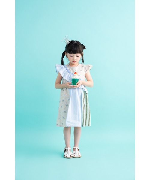 nino（ニノ）の「ななめショルダーフリル　ワンピース（ワンピース・キッズ・ブルー/ピンク・140cm/130cm）」の10枚目の写真