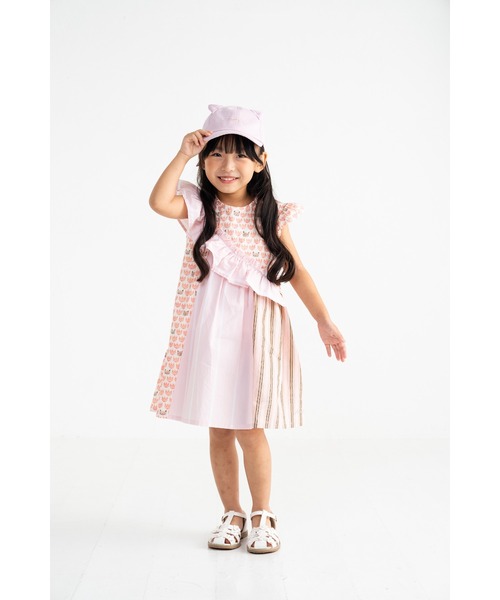 nino（ニノ）の「ななめショルダーフリル　ワンピース（ワンピース・キッズ・ブルー/ピンク・140cm/130cm）」の14枚目の写真