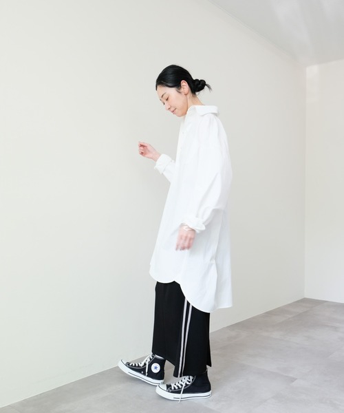 DOLLUPOOPS（ドールアップウップス）の「Oversized shirt(オーバーサイズシャツ)（シャツ/ブラウス・レディース・ストライプ/ブラック/オフホワイト/ブルー・FREE）」の10枚目の写真