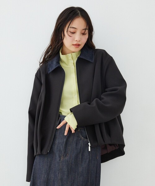 UNITED TOKYO（ユナイテッドトウキョウ）の「バックベルトタックブルゾン｜軽アウター/春服（ブルゾン・レディース・ベージュ/ブラック・1/2）」の5枚目の写真