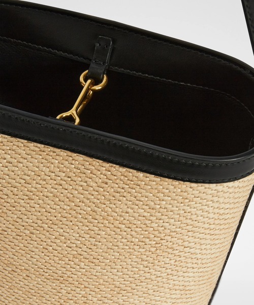 JIL SANDER(ジルサンダー)の「CANNOLO BUCKET(ショルダーバッグ・レディース・ベージュ×ブラック・UNI)」の2枚目の写真