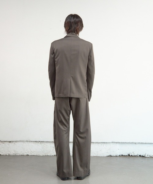 2TUCKED CURVED LEG TROUSERS（その他パンツ）｜NVRFRGT（ネヴァー