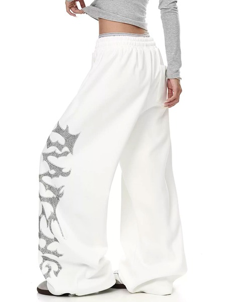 mushwear(マッシュウェア)の「グラフィックラインストーンスウェットパンツ(スウェットパンツ・メンズ・ホワイト/ブラック・LARGE/MEDIUM/SMALL/X-LARGE)」の13枚目の写真