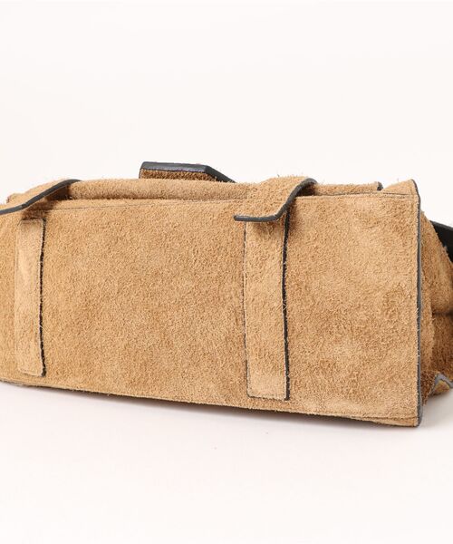 ALLSAINTS(オールセインツ)の「URSA SUEDE SATCHEL BAG | URSA スエード サッチェル バッグ(ショルダーバッグ・レディース・ブラウン系その他・ONE SIZE)」の9枚目の写真