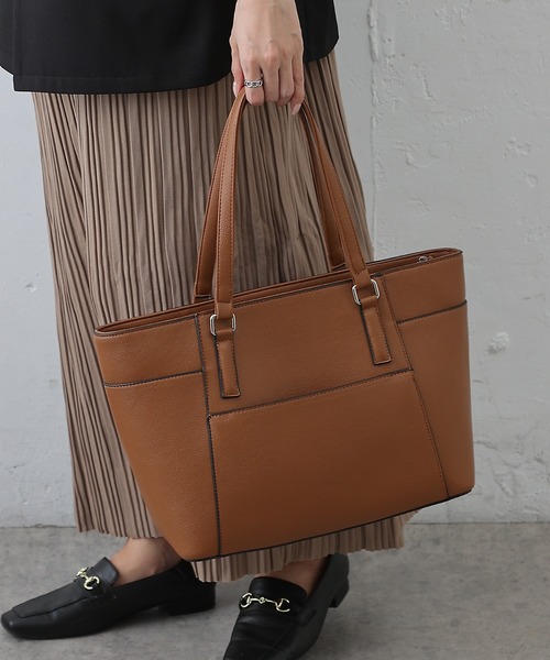 COLONY 2139（コロニートゥーワンスリーナイン）の「シュリンクA4トートバッグ（トートバッグ・レディース・ブラウン/ブラック・FREE）」の12枚目の写真