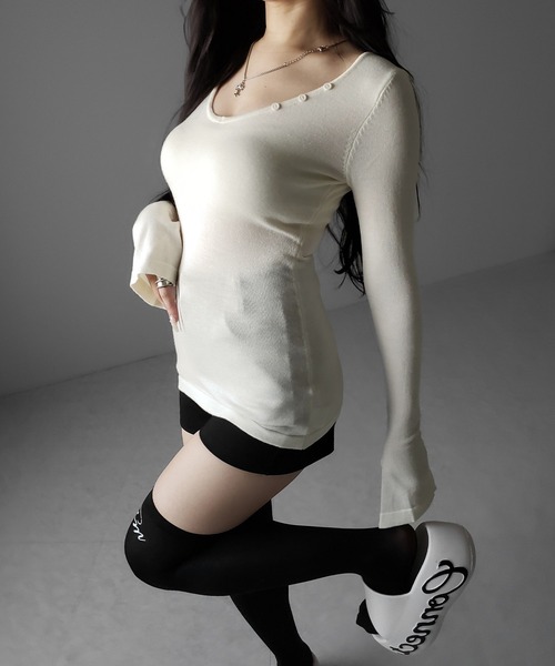 me+em select(ミームセレクト)の「※※【 3color 】Vネックスーパーフィットスリムシアーニット / V-neck super-fit slim sheer knit(ニット/セーター・レディース・アイボリー/ブラック/グレー・FREE)」の11枚目の写真