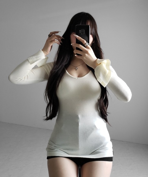 me+em select(ミームセレクト)の「※※【 3color 】Vネックスーパーフィットスリムシアーニット / V-neck super-fit slim sheer knit(ニット/セーター・レディース・アイボリー/ブラック/グレー・FREE)」の15枚目の写真