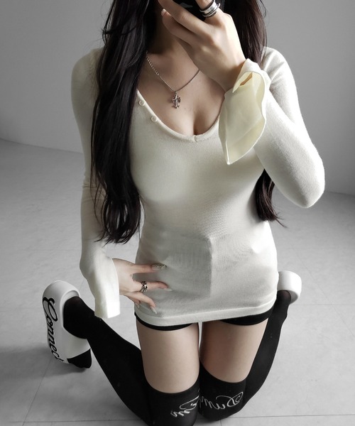 me+em select(ミームセレクト)の「※※【 3color 】Vネックスーパーフィットスリムシアーニット / V-neck super-fit slim sheer knit(ニット/セーター・レディース・アイボリー/ブラック/グレー・FREE)」の17枚目の写真