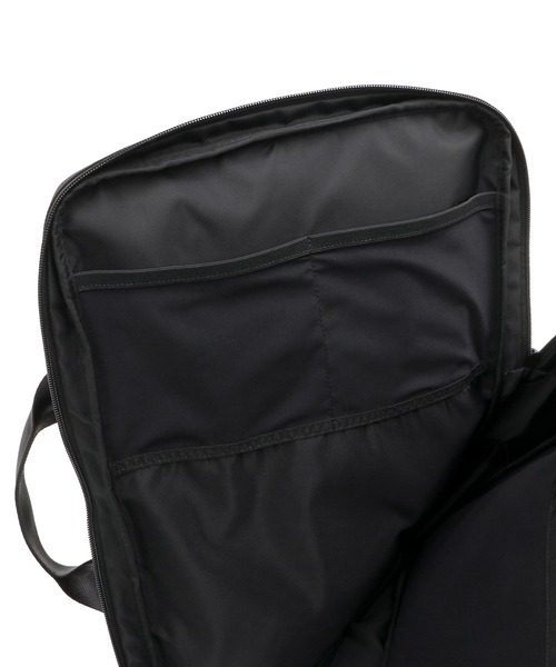 Manhattan Portage BLACK LABEL(マンハッタンポーテージ ブラックレーベル)の「LAGUARDIA BRIEFCASE VEG LEATHER(ビジネスバッグ・メンズ・ブラック・MEDIUM)」の9枚目の写真