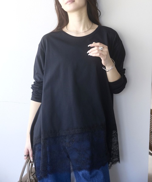 PREFERIR（プレフェリール）の「【体型カバー／レイヤード】裾レースロングカットソー プルオーバー（Tシャツ/カットソー・レディース・オフホワイト/ブラック・FREE）」の2枚目の写真