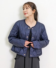 CHhdmn（シーエイチヒデモン）の「【人気の！】軽量ショートダウンジャケット ノーカラーライトダウン / 縦波キルティング / ホワイトダックダウン（ダウンジャケット/コート）」