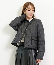 CHhdmn（シーエイチヒデモン）の「【人気の！】軽量ショートダウンジャケット ノーカラーライトダウン / 縦波キルティング / ホワイトダックダウン（ダウンジャケット/コート）」