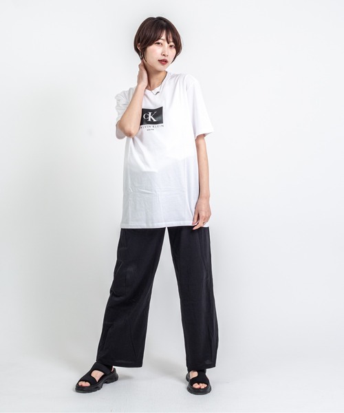 Calvin Klein(カルバン・クライン)の「【CALVIN KLEIN】ロゴTシャツ 半袖 シンプル クルーネック(Tシャツ/カットソー・メンズ・ブラック/ホワイト・LARGE/MEDIUM/X-LARGE)」の9枚目の写真