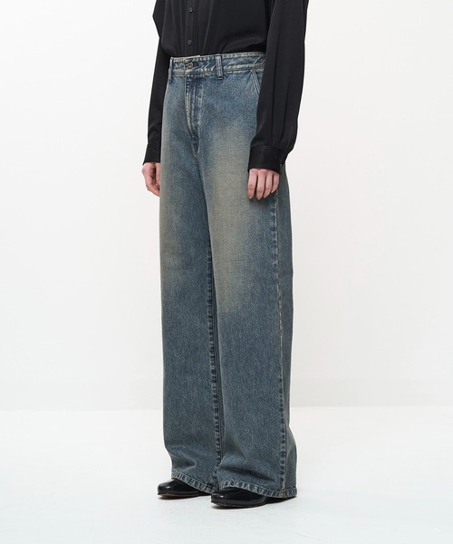 Juha(ユハ)の「FORMED WIDE DENIM(FADED WASH)(デニムパンツ・メンズ・ブルー/ブラック・4/3/2)」の6枚目の写真