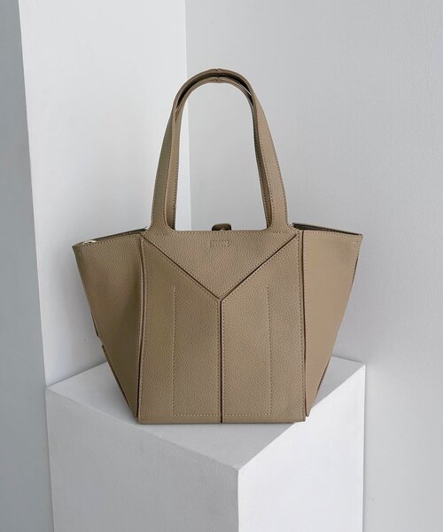 CAPRICIEUX LE'MAGE(カプリシューレマージュ)の「【S/Lサイズ展開あり】ブロッキングバッグ L(ショルダーバッグ・レディース・ブラック/ベージュ・FREE)」の7枚目の写真