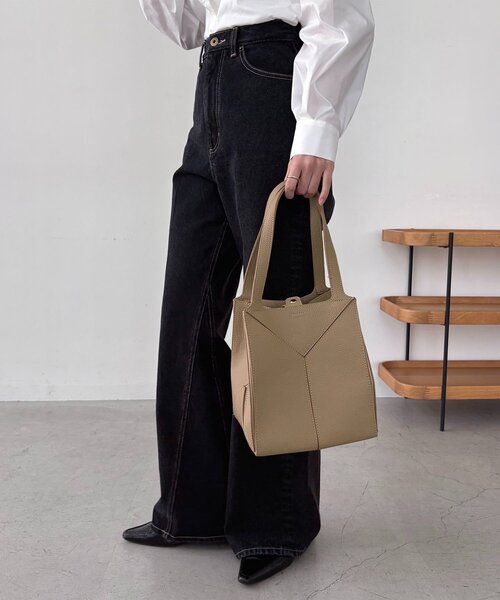 CAPRICIEUX LE'MAGE(カプリシューレマージュ)の「【S/Lサイズ展開あり】ブロッキングバッグ L(ショルダーバッグ・レディース・ブラック/ベージュ・FREE)」の15枚目の写真