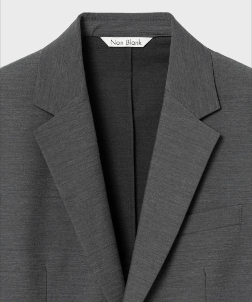 NONBLANK（ノンブランク）の「[夏]ハイクールセミオーバーフィットブレザー_MELANGE GREY（テーラードジャケット・メンズ・グレー・MEDIUM/LARGE/X-LARGE）」の4枚目の写真