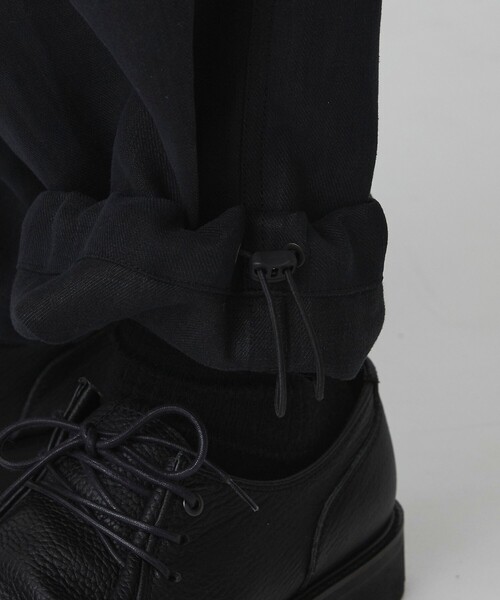 UNITED TOKYO（ユナイテッドトウキョウ）の「【数量限定】HEMP SUEDE ファティーグパラシュートPT　｜ＳＥＴＵＰ可能（その他パンツ・メンズ・ダークグレー/ブラック・1/2）」の18枚目の写真