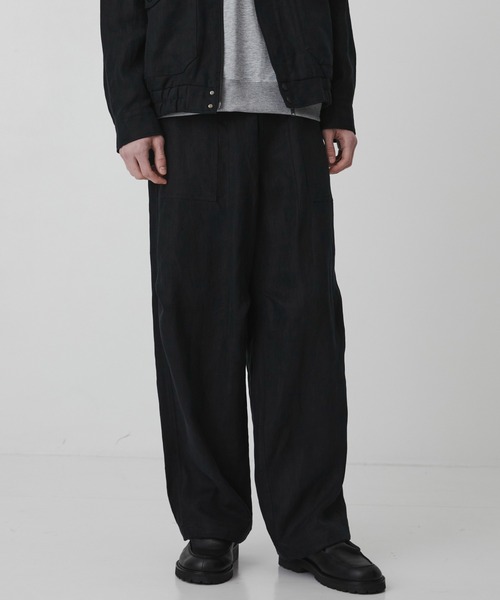 UNITED TOKYO（ユナイテッドトウキョウ）の「【数量限定】HEMP SUEDE ファティーグパラシュートPT　｜ＳＥＴＵＰ可能（その他パンツ・メンズ・ダークグレー/ブラック・1/2）」の2枚目の写真