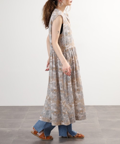 YARRA(ヤラ)の「YARRA 綿100% ノースリワンピース インド綿プリント生地使用(ワンピース・レディース・ライトベージュ・FREE)」の11枚目の写真