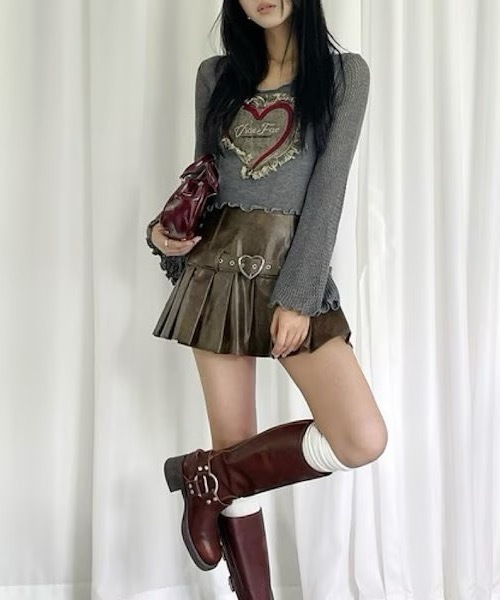 Alvia(アルビア)の「パッチワークデザインフレア袖サマーニット(ニット/セーター・レディース・レッド/ブラック/グレー・M)」の11枚目の写真