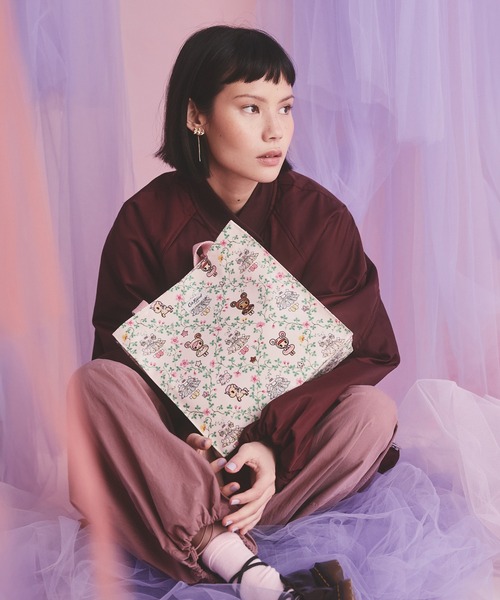 Cath Kidston（キャスキッドソン）の「tokidoki ミディアム ブックバッグ Tokidoki Paper Dresses（トートバッグ・レディース・アイボリー・FREE）」の10枚目の写真