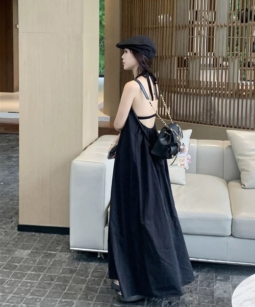 shopnikoniko(ショップニコニコ)の「ワンピース 夏 ロング丈 バックオープン ホルターネック ロングワンピース(ワンピース・レディース・ホワイト/ブラック・フリー)」の10枚目の写真