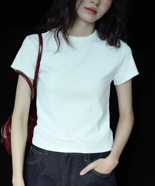 GEMEDA(ジェメダ)の「クルーネック コンパクトTシャツ(Tシャツ/カットソー・レディース・ブラック/ホワイト・M)」の3枚目の写真