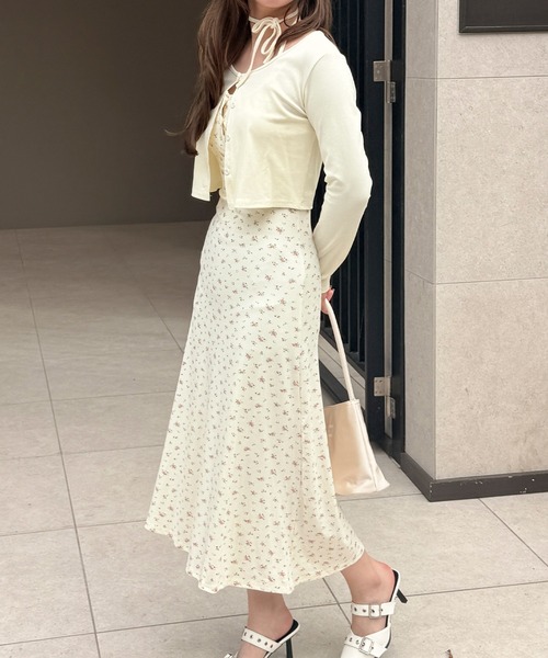 frunco(フランコ)の「小花柄ロングキャミワンピース×カーディガンセット(ワンピース・レディース・アイボリー/ブラック/ネイビー・FREE)」の16枚目の写真