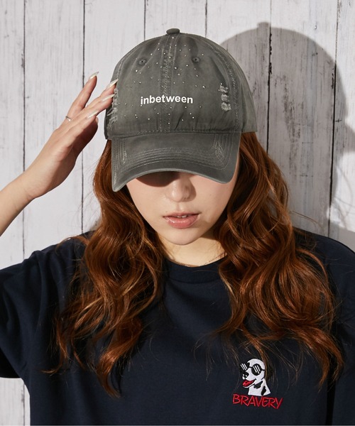 GORGE（ゴージ）の「《ラインストーン・ダメージ加工》キャップ／ストリート／オールシーズン／全3色（キャップ・レディース・ピンク/チャコール/ブラック・F）」の3枚目の写真