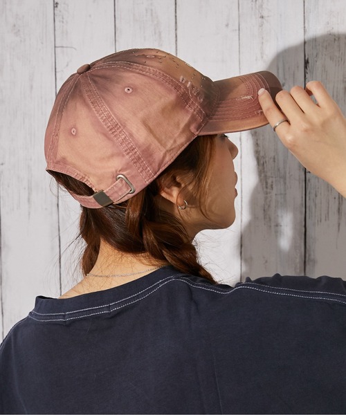 GORGE（ゴージ）の「《ラインストーン・ダメージ加工》キャップ／ストリート／オールシーズン／全3色（キャップ・レディース・ピンク/チャコール/ブラック・F）」の8枚目の写真