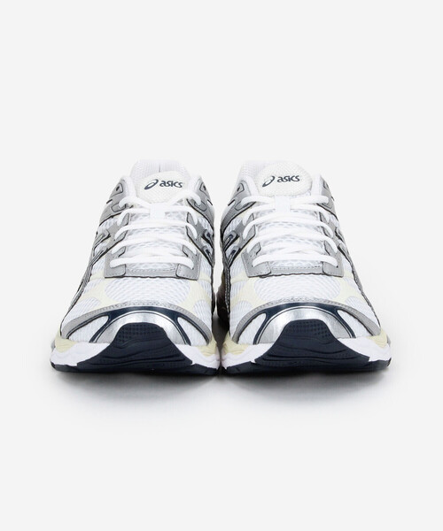 ASICS（アシックス）の「ASICS | GEL-CUMULUS 16 MEN（スニーカー・メンズ・ホワイト系その他・25.5/27.5/27/26/26.5）」の3枚目の写真