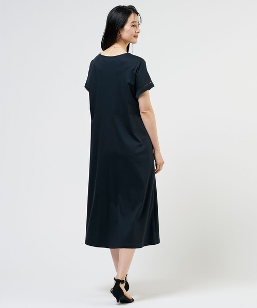 J.PRESS(ジェイプレス)の「コットンスムース ワンピース(ワンピース・レディース・ブラウン系/サックスブルー系/ライトグレー系/ネイビー系・11/9)」の5枚目の写真