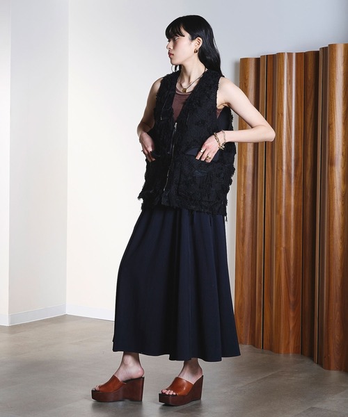 ROSE BUD(ローズバッド)の「(CREOLME)GATHER AND FLARE SKIRT(スカート・レディース・ベージュ/ネイビー・S/M)」の8枚目の写真