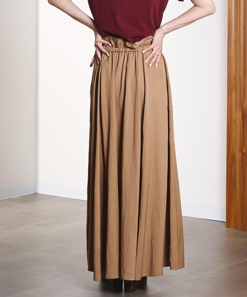 ROSE BUD(ローズバッド)の「(CREOLME)GATHER AND FLARE SKIRT(スカート・レディース・ベージュ/ネイビー・S/M)」の16枚目の写真