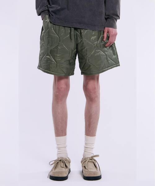 Alpha Industries(アルファインダストリーズ)の「Alpha Industries/アルファ インダストリーズ/RELAXED QUILTED SHORT/リラックス キルト ショーツ(その他パンツ・メンズ・オリーブ系/ブラック・XL/L/M)」の6枚目の写真